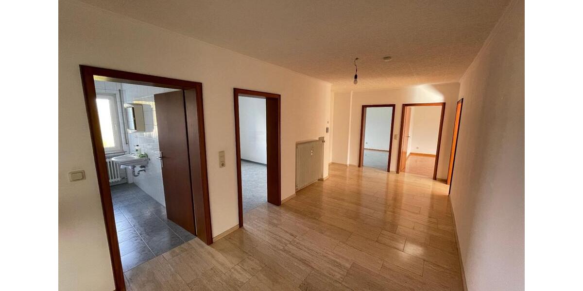Hochparterre Morbach - 3 Zimmer, 108 m&sup2;, 650&euro; | Angebot:26409111