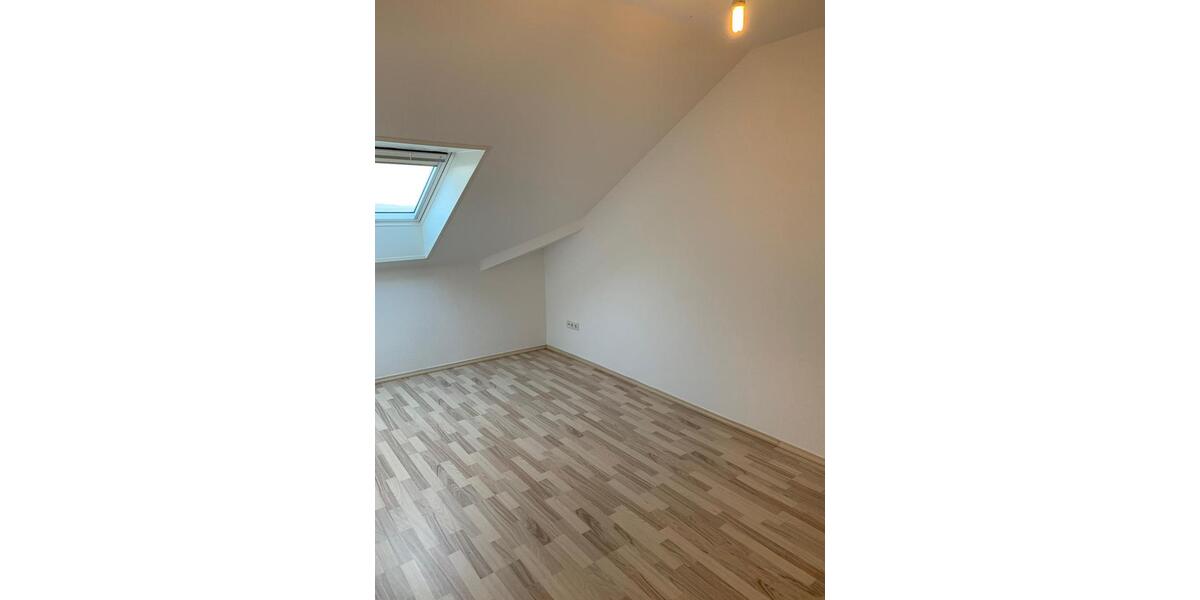 Maisonettenwohnung Bad Camberg - 3 Zimmer, 110 m&sup2;, 1.350&euro; | Angebot:25402550