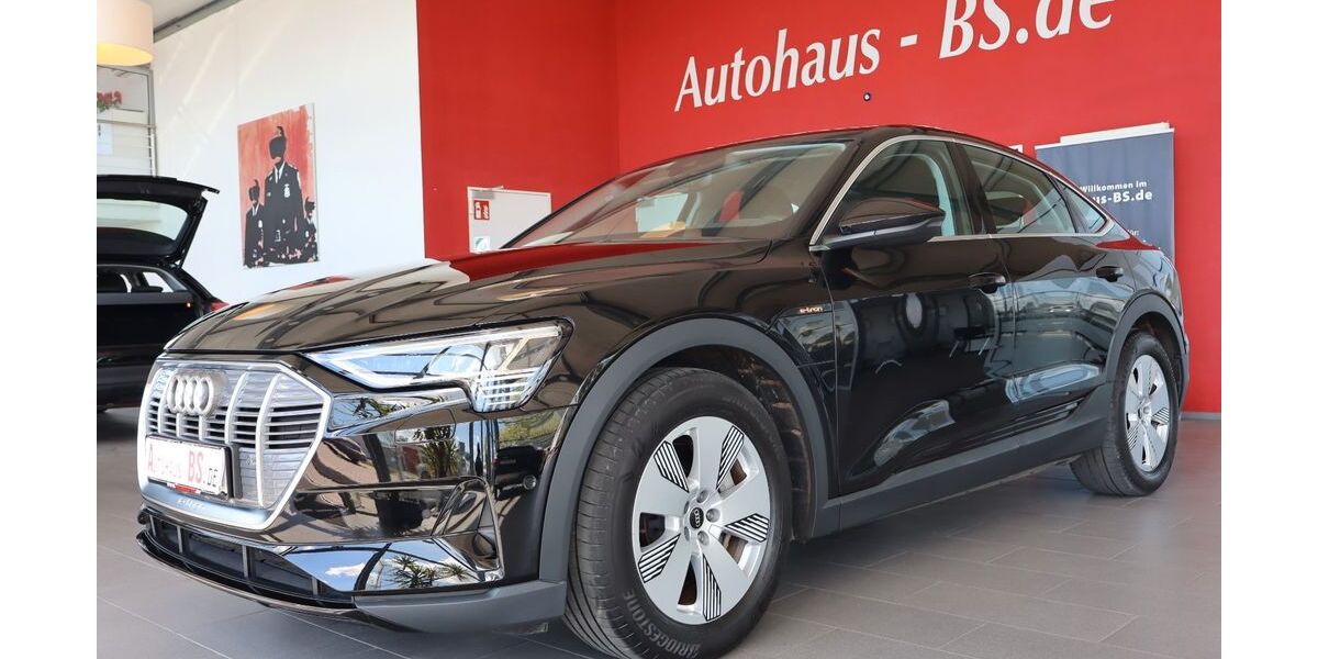 Audi e-tron 46.037 km 26.690 € Braunschweig 38116