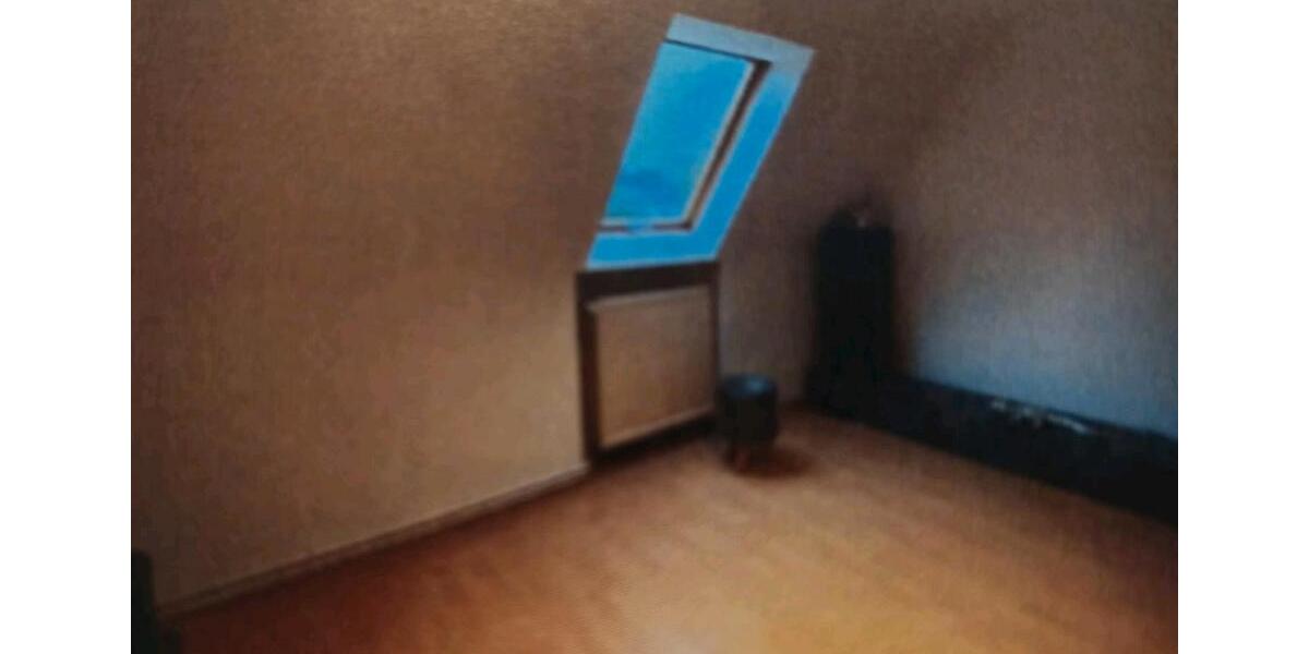 Dachgeschoßwohnung Wilhelmshaven Fedderwardergroden - 2 Zimmer, 53 m&sup2;, 400&euro; | Angebot:26572836