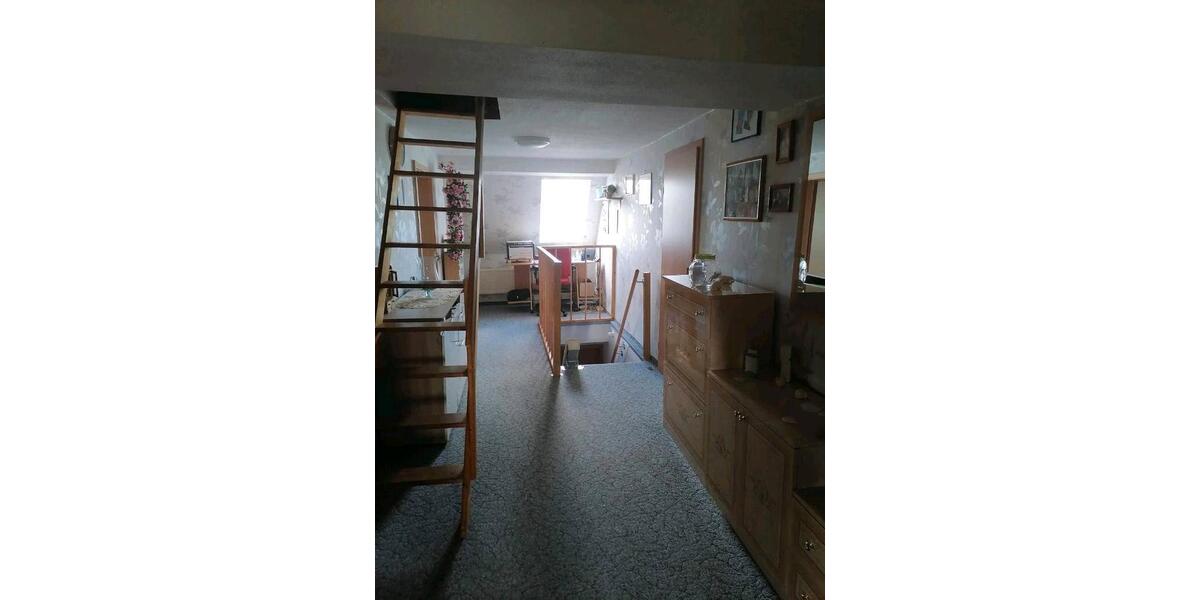 Mehrfamilienhaus, Wohnhaus Dargun - 8 Zimmer, 240 m&sup2;, 185.000&euro; | Angebot:26051246