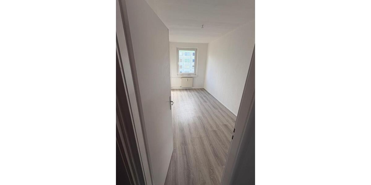 Etagenwohnung Perleberg - 4 Zimmer, 61 m&sup2;, 547&euro; | Angebot:25917838