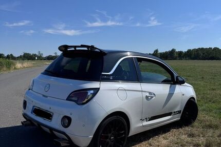 Opel Adam 146.355 km 5.499 &euro; Rödermark 63322