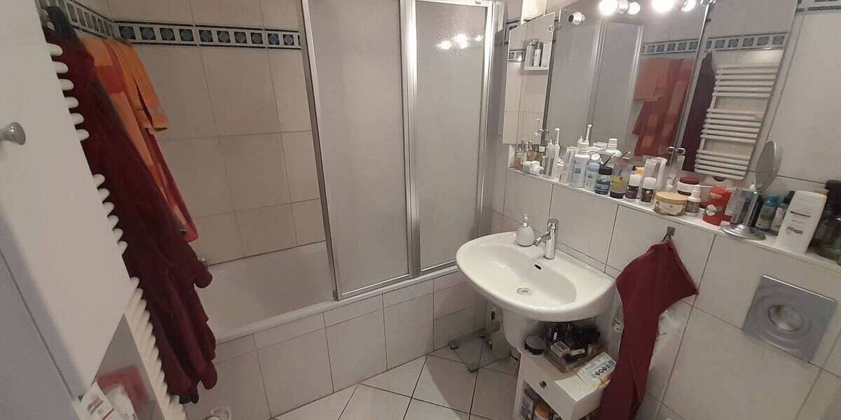 Etagenwohnung Düsseldorf Bilk - 3 Zimmer, 78 m&sup2;, 429.000&euro; | Angebot:26851249