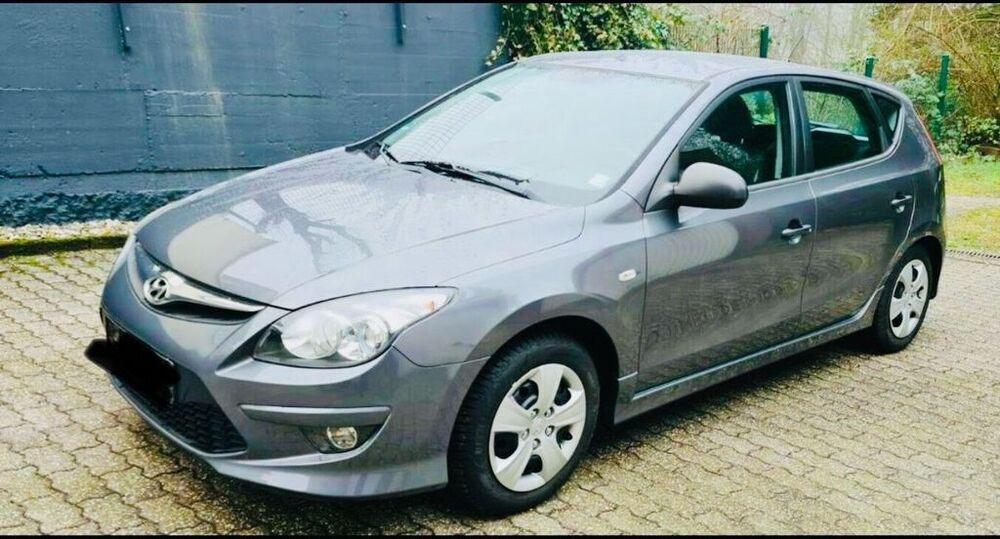 i30