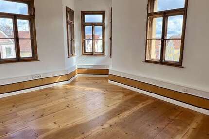 Wohnung zum Mieten in Hemau 965 € 98.2 m² 3 zimmer