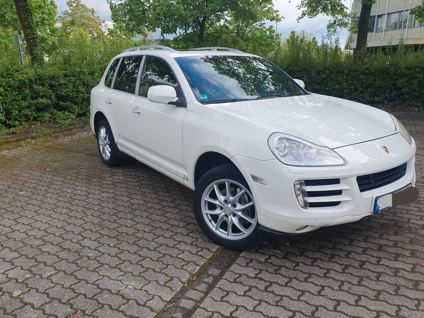 Porsche Cayenne 345.000 km 7.490 € Neumalsch 76316