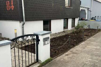 Haus zum Mieten in Königsbrunn 2.270 € 181.79 m²