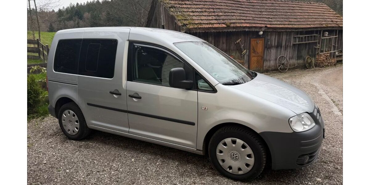 VW Caddy 175.429 km 8.599 &euro; Schkeuditz 04435