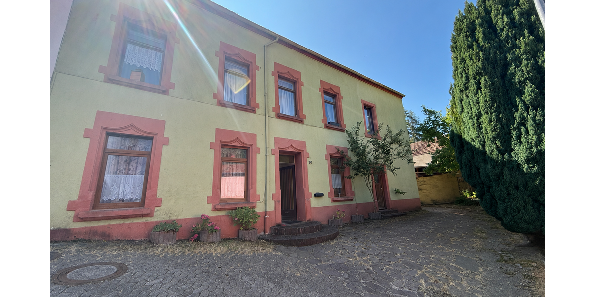 Einfamilienhaus Mettlach - 11 Zimmer, 211 m&sup2;, 139.000&euro; | Angebot:27158371
