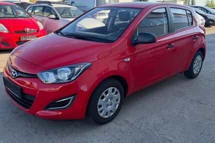 Hyundai i20 118.077 km 3.299 &euro; Maxhütte -Haidhof 93142
