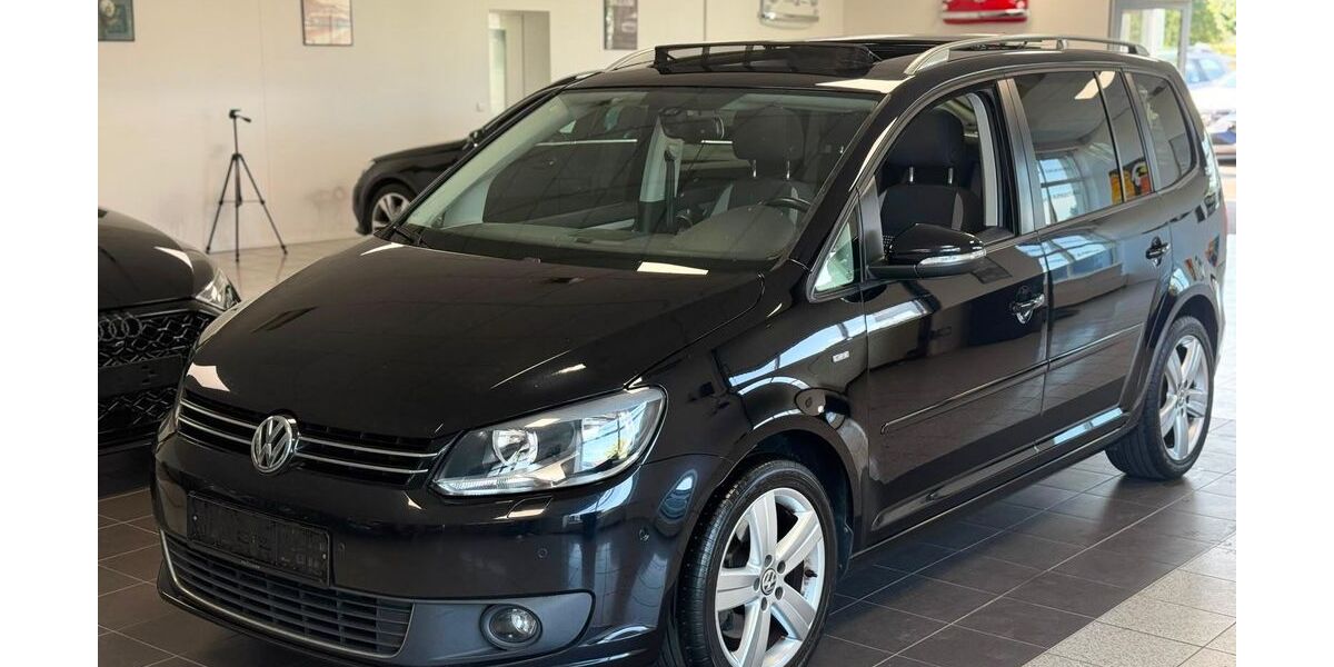 VW Touran 202.000 km 8.799 &euro; Schramberg 78713