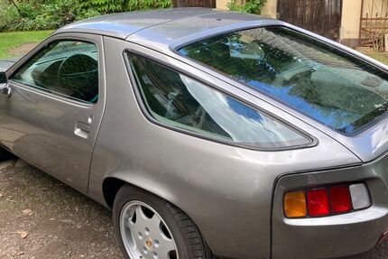 Porsche 928 102.463 km 24.999 &euro; Radebeul 01445