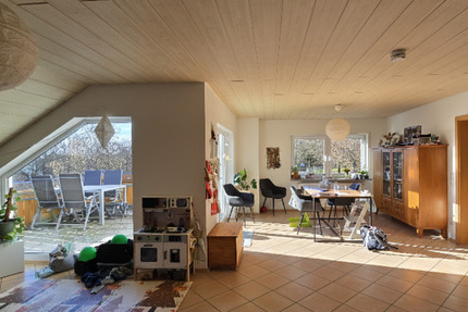 3,5-Zi.Studio-Whg. in Tuningen mit Dachterrasse, Weitblick & EBK, modern, ruhig und zentral, kleine Einheit, frei 01.02.2026 3 zimmer
