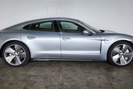 Porsche Taycan 27.000 km 63.890 &euro; Nümbrecht 51588