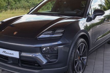 Porsche Macan 18.500 km 95.880 &euro; Ingolstadt 85053