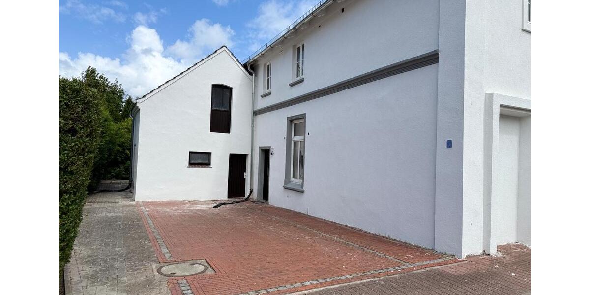 Einfamilienhaus Nordenham - 11 Zimmer, 189 m&sup2;, 199.000&euro; | Angebot:27096175