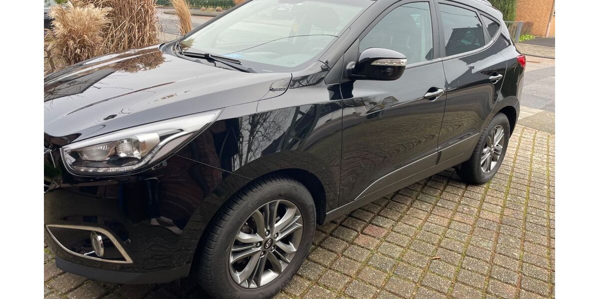 Hyundai ix35 67.500 km 9.599 &euro; Mönchengladbach 41179