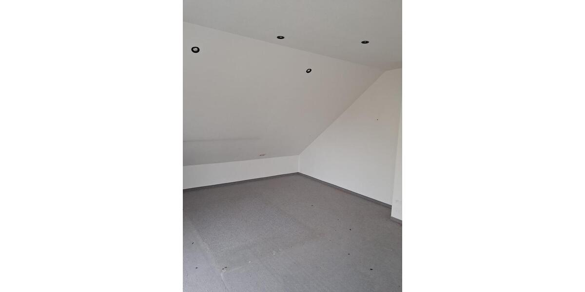 Etagenwohnung Burghausen - 2 Zimmer, 60 m&sup2;, 210.000&euro; | Angebot:26407172