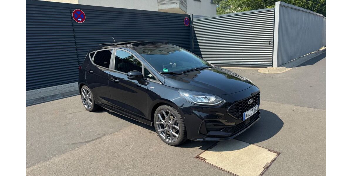 Ford Fiesta 44.000 km 15.250 &euro; Köln 50765