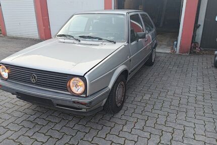 VW Golf 115.000 km 3.000 &euro; Feucht 90537