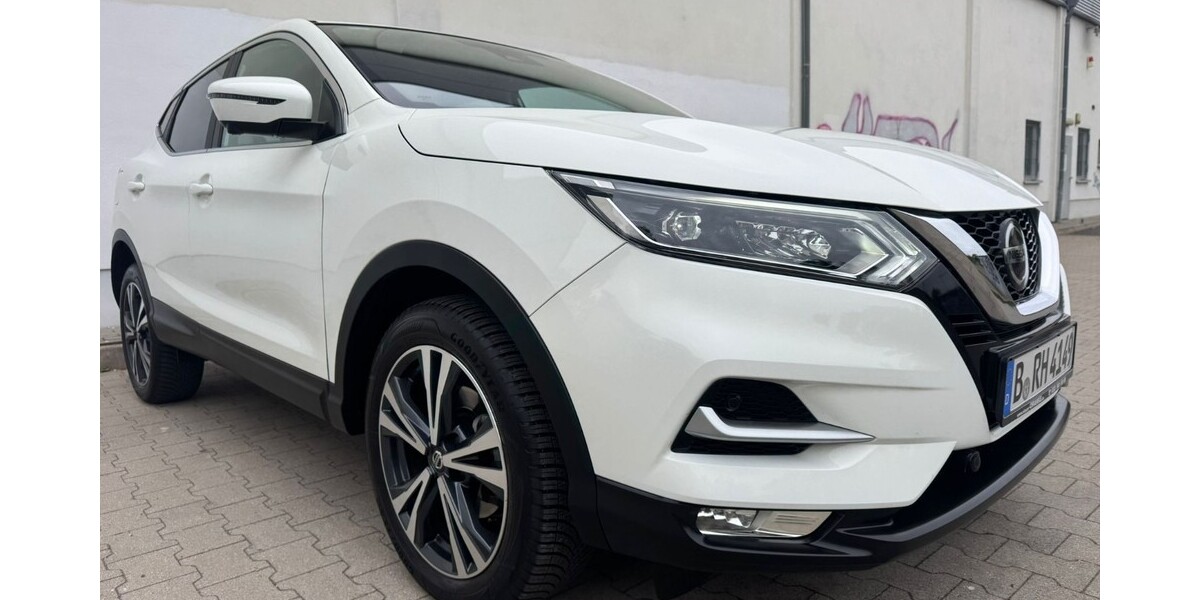 Nissan Qashqai 25.651 km 18.990 &euro; Berlin 10178