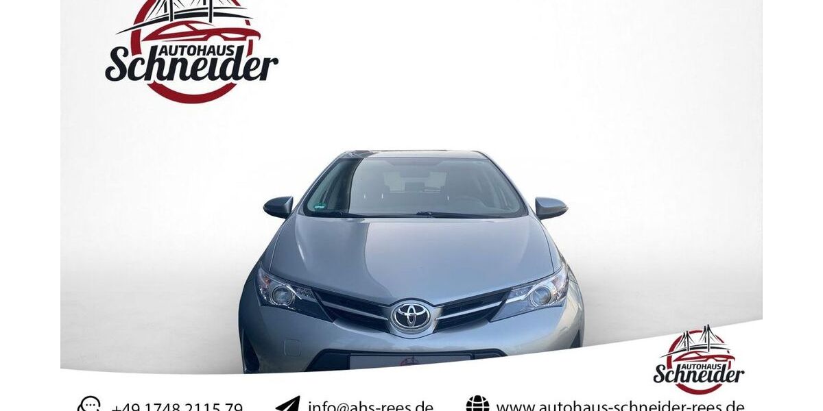 Toyota Auris 33.455 km 8.988 &euro; Rees 46459