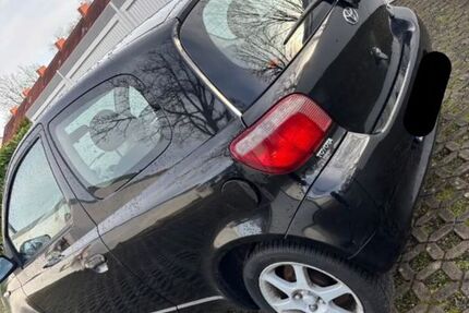 Toyota Yaris 175.000 km 1.450 &euro; Osnabrück 49088