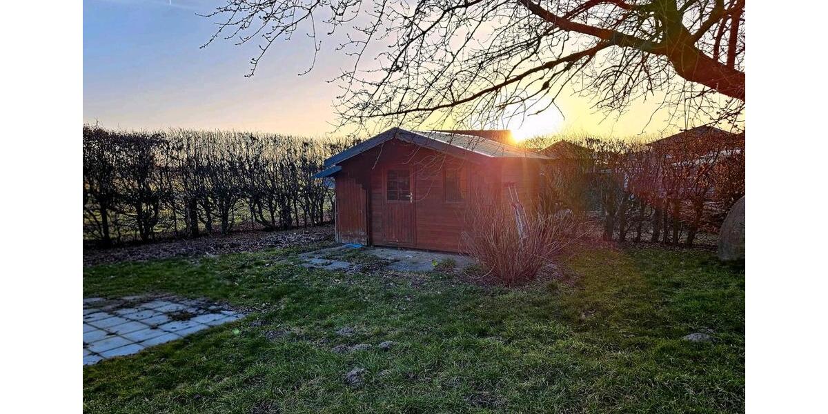 Erdgeschoßwohnung Bad Segeberg - 5 Zimmer, 150 m&sup2;, 1.650&euro; | Angebot:25396986