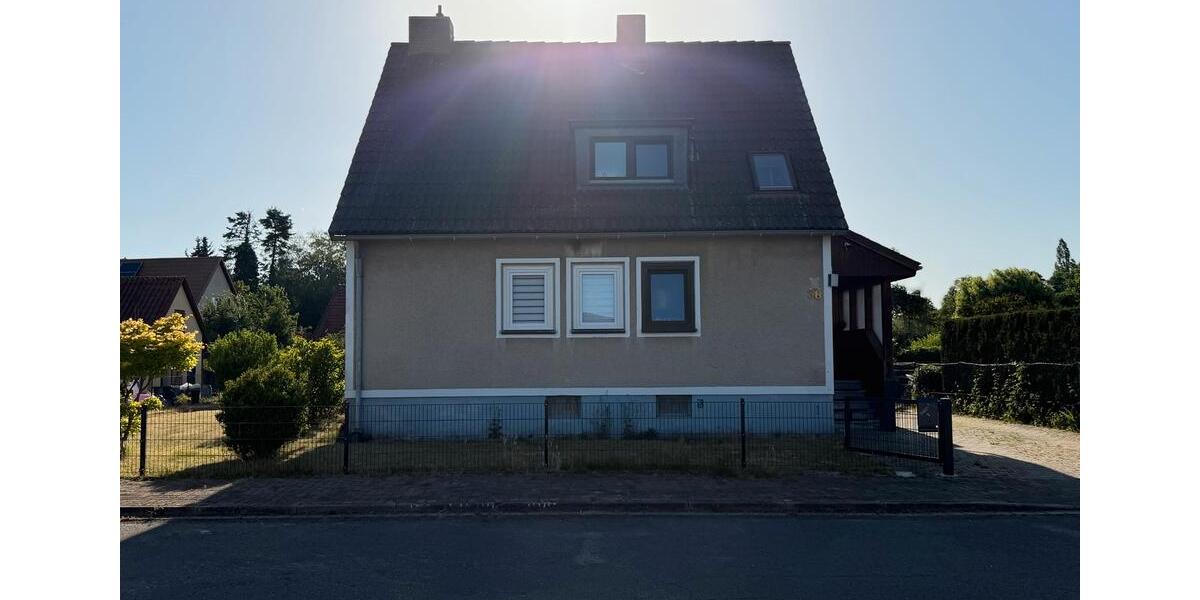 Einfamilienhaus Wustrow (Wendland) - 4 Zimmer, 110 m&sup2;, 220.000&euro; | Angebot:27084197