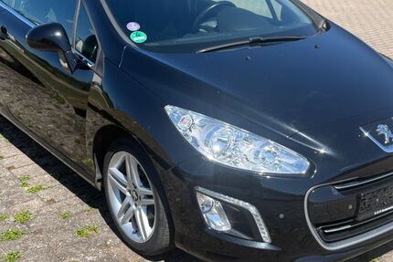 Peugeot 308 211.000 km 2.790 &euro; Sondershausen 99706