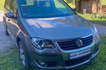 VW Touran 145.000 km 5.850 &euro; Halfing 83128