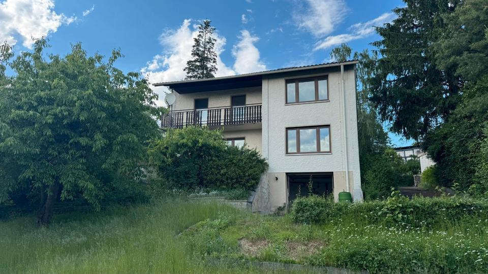 Einfamilienhaus Hof Christiansreuth - 6 Zimmer, 160 m&sup2;, 250.000&euro; | Angebot:27132106