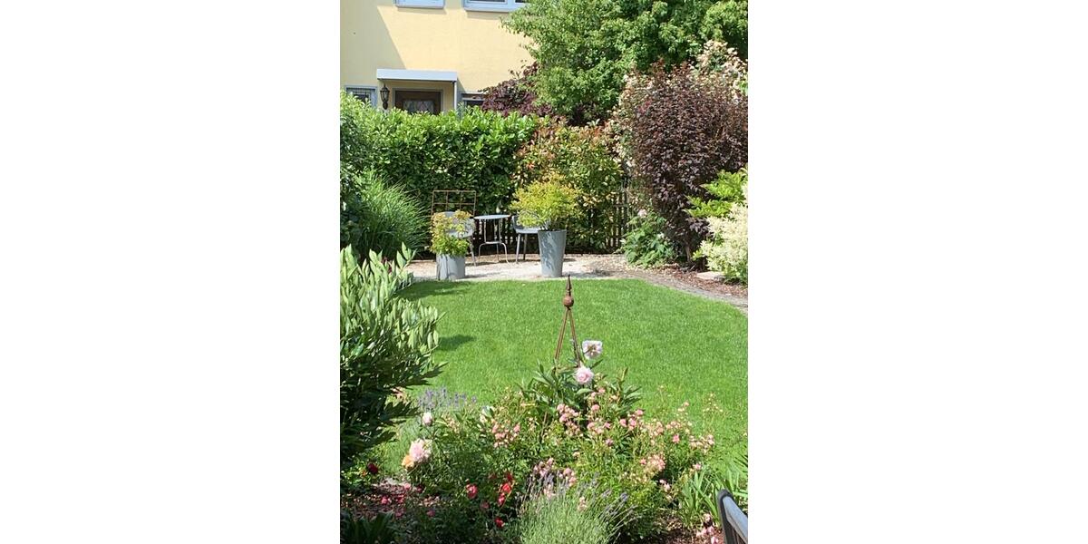 Reihenhaus Wiesbaden Schierstein - 6 Zimmer, 107 m&sup2;, 575.000&euro; | Angebot:24771885