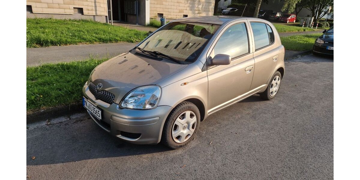Toyota Yaris 115.000 km 2.700 &euro; Iserlohn 58638