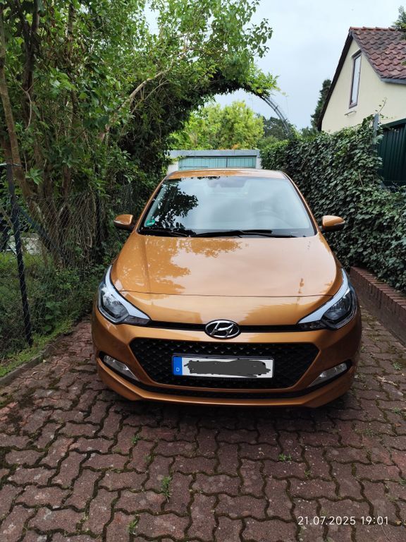 i20