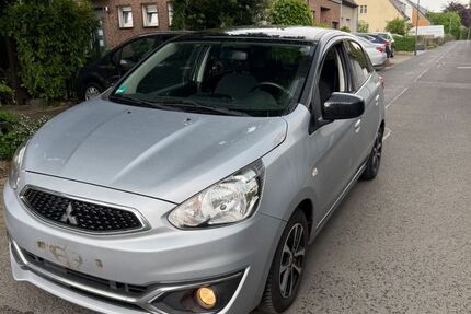 Mitsubishi Space Star 189.225 km 3.999 &euro; Düsseldorf 40227
