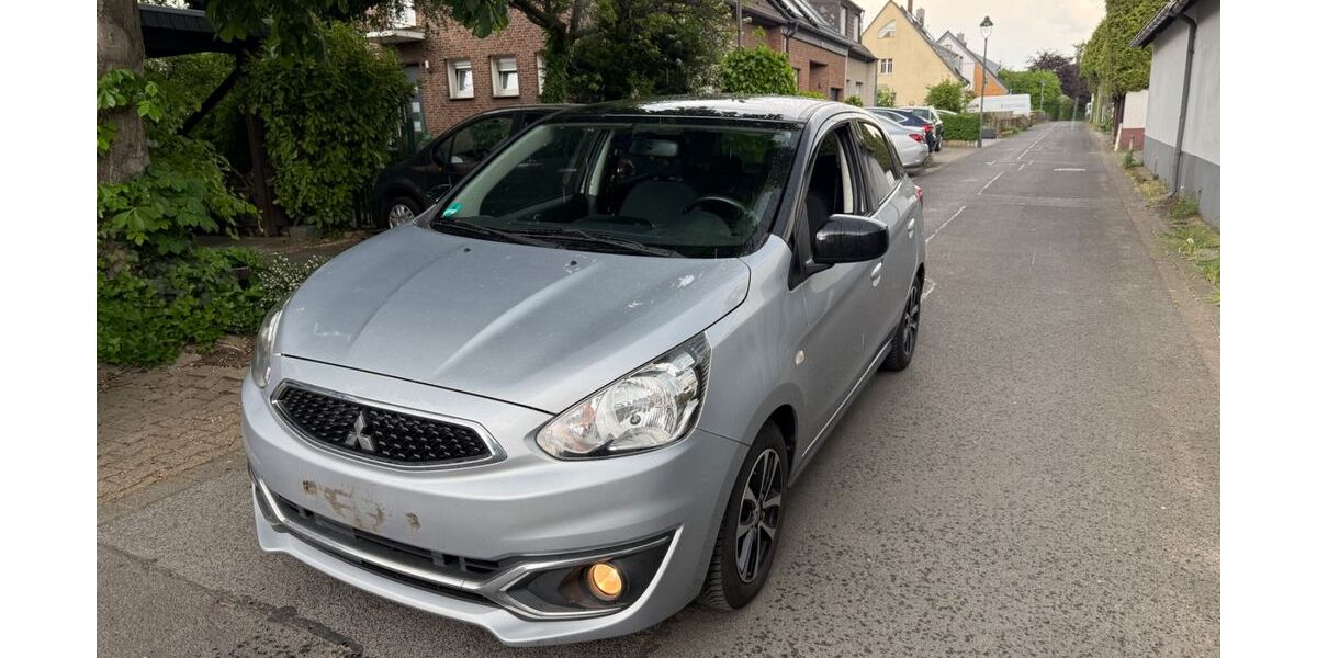Mitsubishi Space Star 189.225 km 3.999 &euro; Düsseldorf 40227