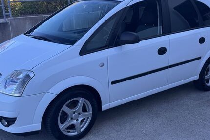 Opel Meriva 164.000 km 2.499 &euro; München 81825