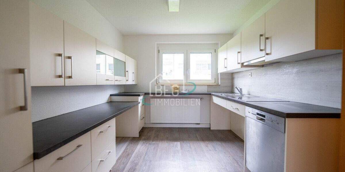 Modernisiertes Zweifamilienhaus mit großem Garten und flexibler Nutzung 6 zimmer