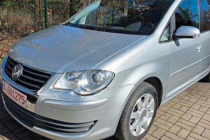 VW Touran 250.000 km 1.900 &euro; Berlin 13585