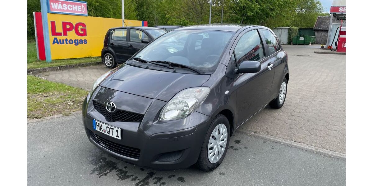 Toyota Yaris 184.400 km 2.700 &euro; Bispingen 29646