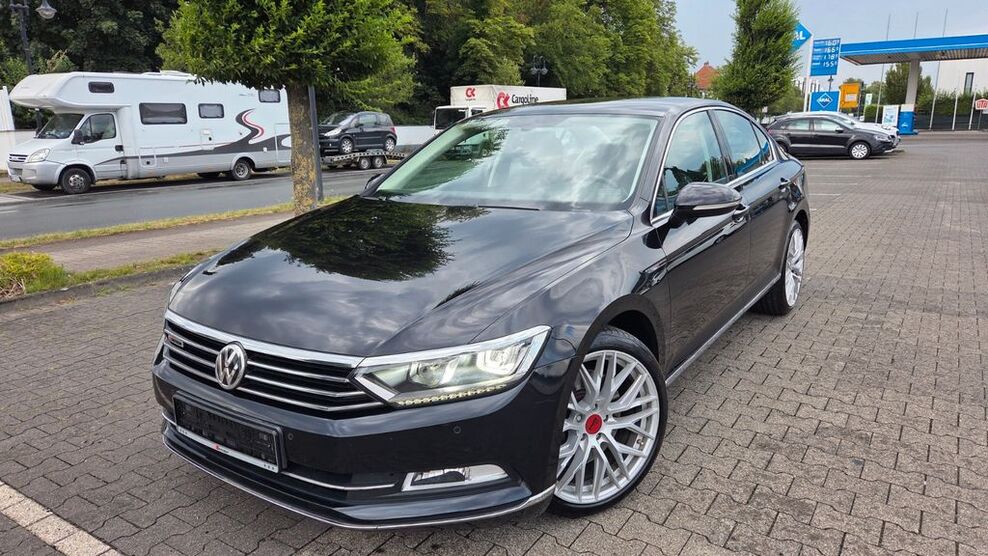 VW Passat 100.000 km 16.500 € Salzkotten 33154