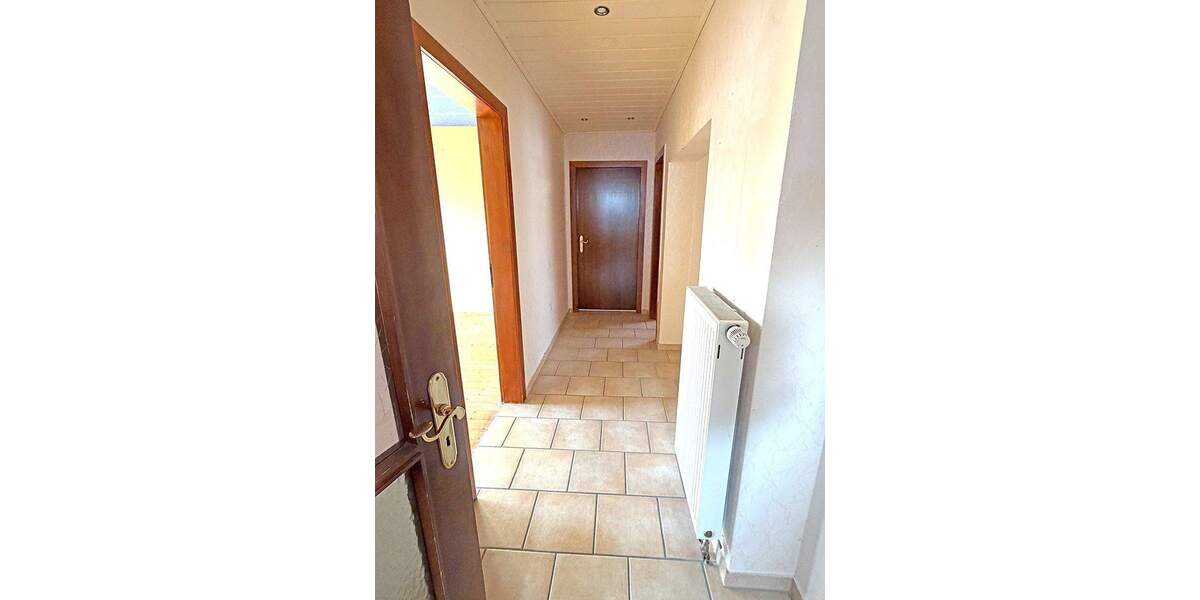 Mehrfamilienhaus, Wohnhaus Enger Dreyen - 6 Zimmer, 131 m&sup2;, 190.000&euro; | Angebot:26674319
