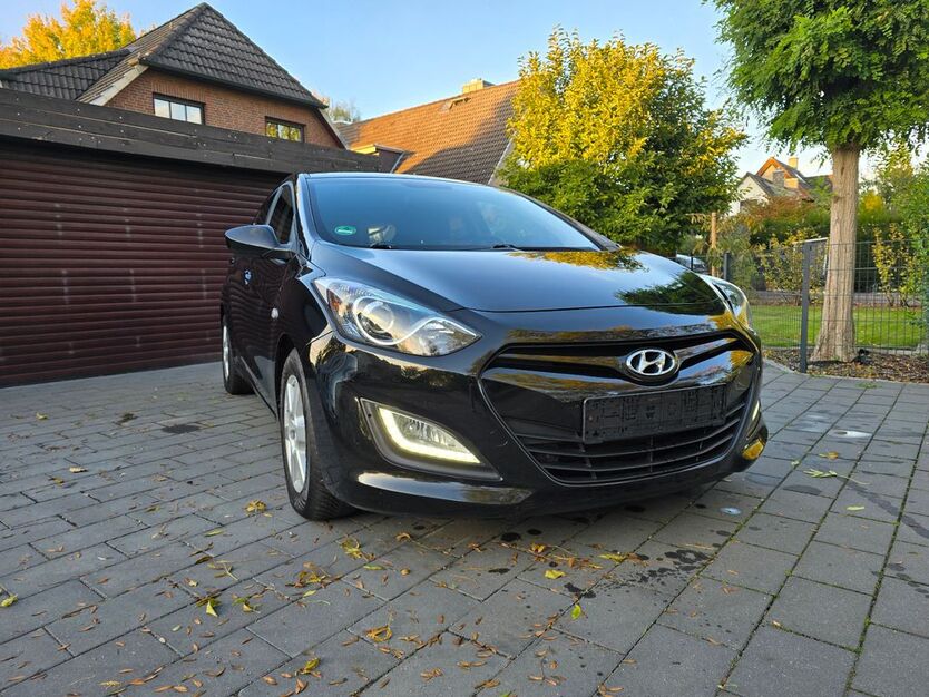 Hyundai i30 155.400 km 7.400 € Ahrensburg 22926