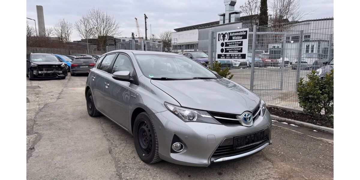 Toyota Auris 190.900 km 8.499 &euro; München 80807