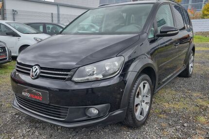 VW Touran 183.000 km 9.200 &euro; Rüsselsheim am Main 65428