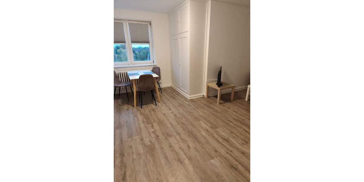 NIEBÜLL, 4 ZIMMER DACHGESCHOSSWOHNUNG MIT SCHÖNEM WEITBLICK 4 zimmer