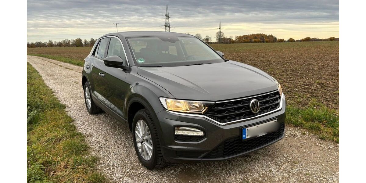 VW T-Roc 94.000 km 14.990 € München 80339