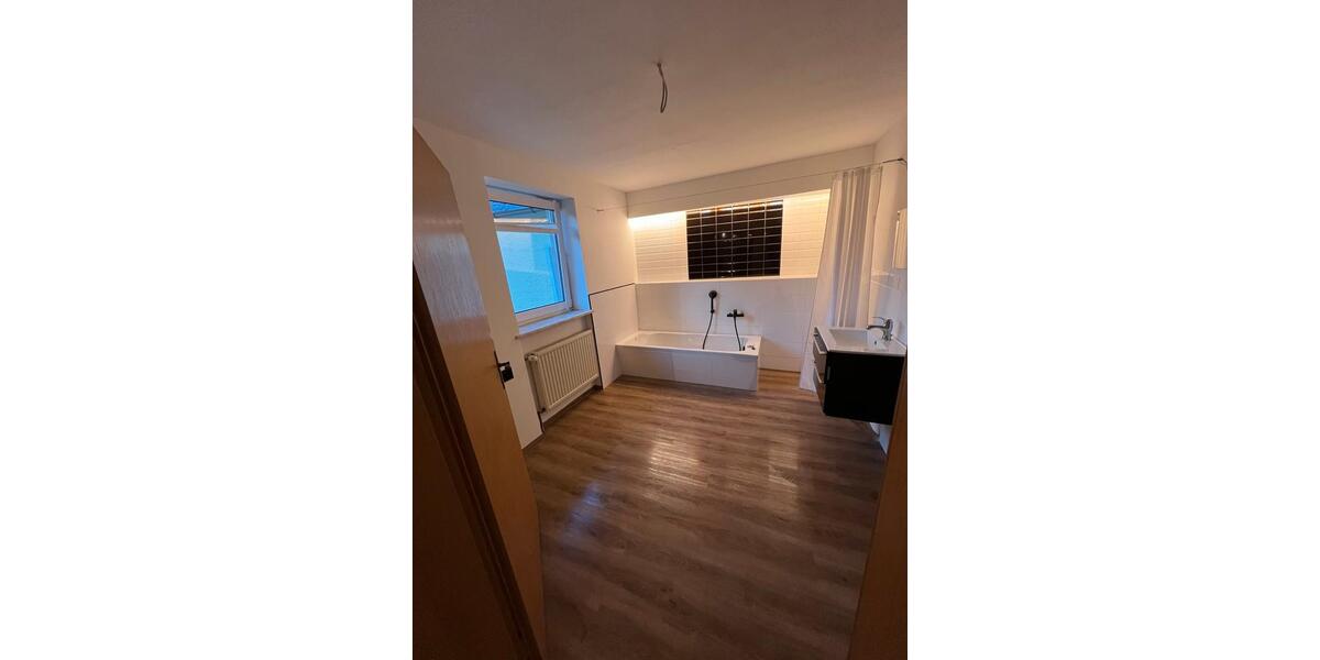 Reihenhaus Thiersheim - 5 Zimmer, 163 m&sup2;, 1.150&euro; | Angebot:22709151